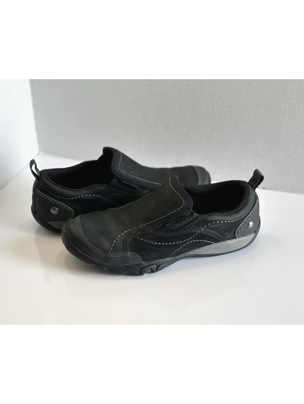 Merrell Mimosa Moc Women’s Black Leather Slip On Walking Hiking Shoes Size 8